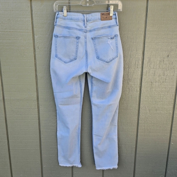 Hollister Collection Boyfriend Highrise Jeans - Picture 5 of 6